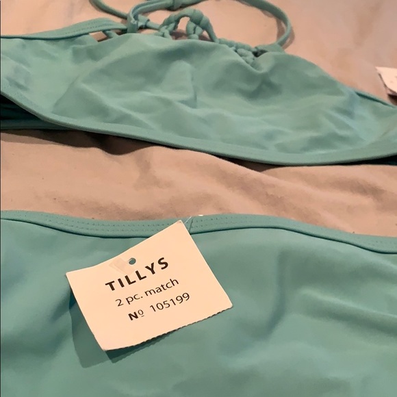 Blue knot tillys bathing suit - Picture 2 of 3
